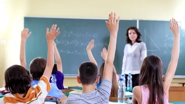 Vești bune pentru profesorii din România. Legea a fost aprobată  și intră în vigoare pe 1 iulie