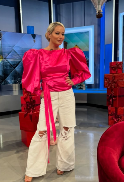 Laura Cosoi, vacanță exclusivistă cu întreaga familie! Unde își va petrece vedeta începutul de an: „Plecăm o lună”
