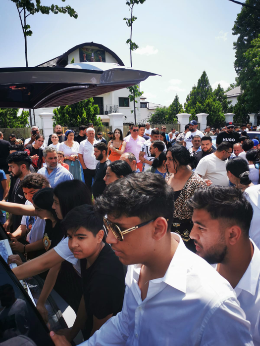 Ciprian Pian, condus pe ultimul drum! Imaginile durerii în 100 de fotografii