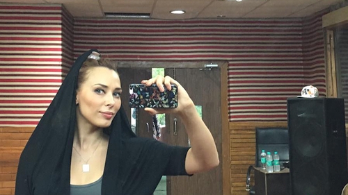 IULIA VÂNTUR a cântat la un spectacol, dar indienii au criticat-o dur!