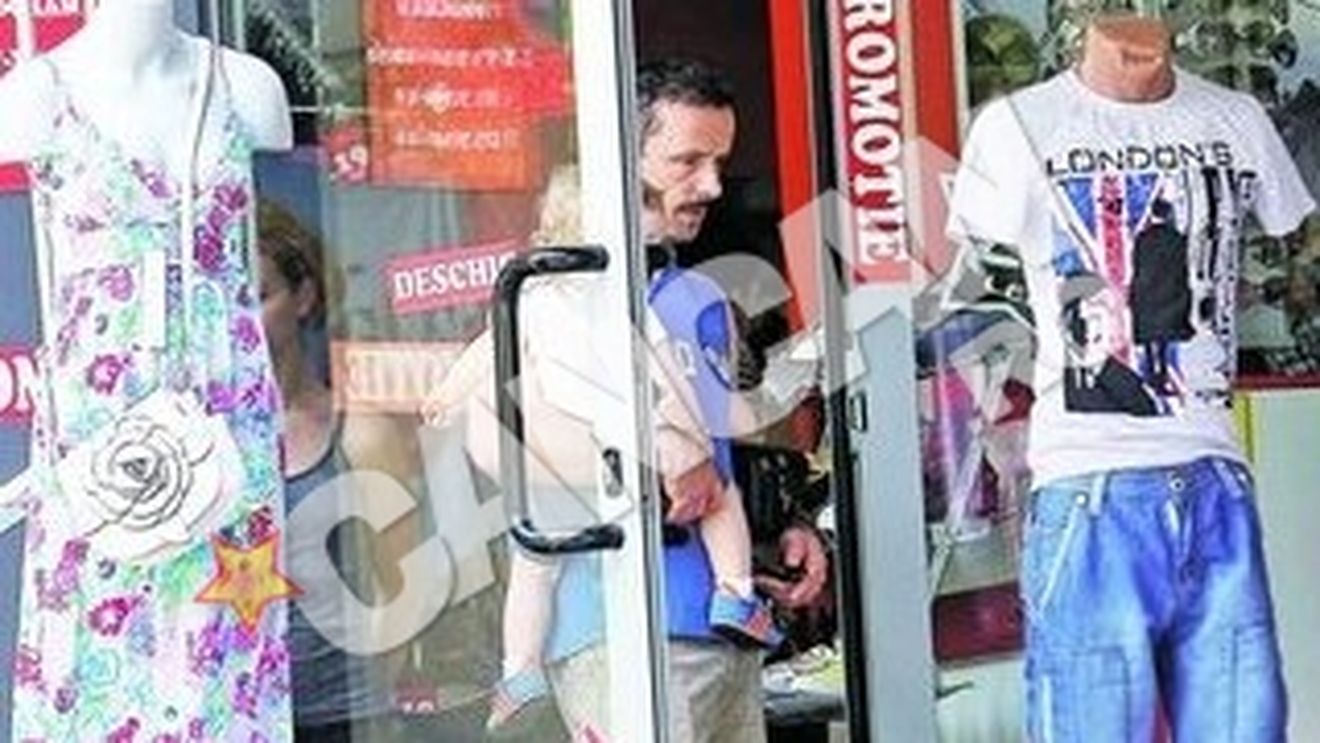 Raid printre chilipiruri. Urzica isi cauta maiou la 13 lei