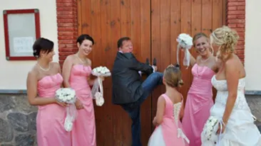 Ce au patit doi miri: Parasiti la altar de... preot