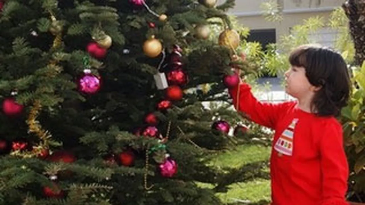 Familia Zenga a impodobit bradul in Dubai! Micuta Samira e in culmea fericirii!