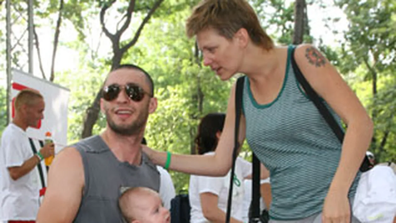 Dana Nalbaru isi petrece weekendul la mare