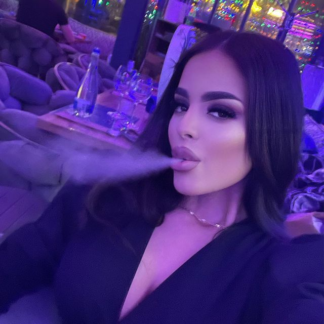 Isabela arată ca-n povești, ai grijă să n-o pățești!