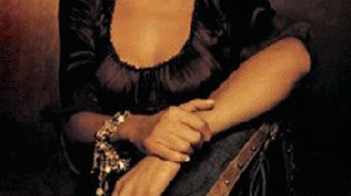 "Fiul" lui Whitney Houston a fost dat afara din casa artistei