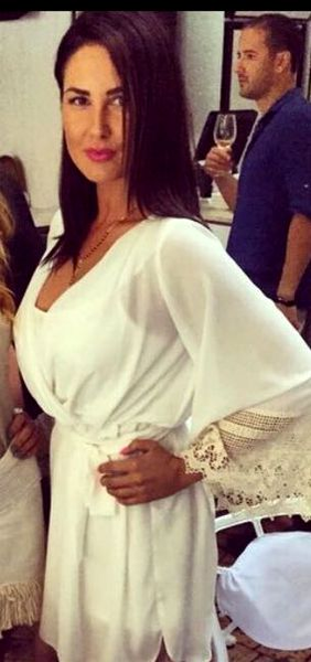 Roxana Aliman a devenit astăzi soția lui Bogdan Nemțeanu, după ce au mers împreună în fața unui ofițer de la Starea Civilă 
