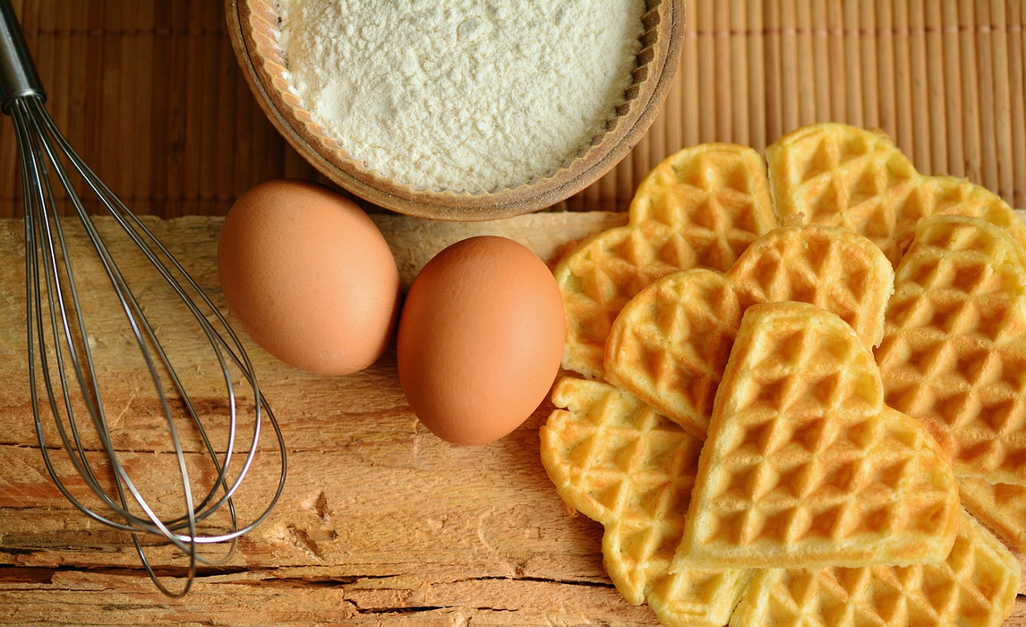 Un bucătar renumit recomandă ouăle de găină pentru prăjituri (Foto: Pixabay)