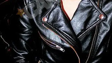 Andreea Popescu sufera dupa operatia de reconstructie faciala. Nu mananca de 5 zile si a slabit 4kg