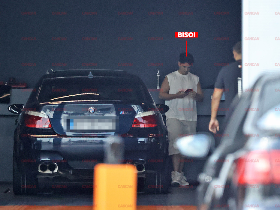 Influencerul Bisoi cu un M5 V10 în teste