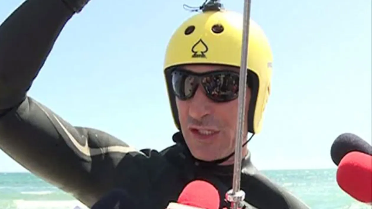 Nebunie mare pe litoral! Turistii au luat cu asalt plajele de la mare! Radu Mazare a dat tonul distractiei