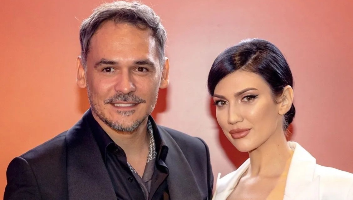 Răzvan Simion nu mai arată așa cum știai. S-a vopsit, adio păr grizonat
