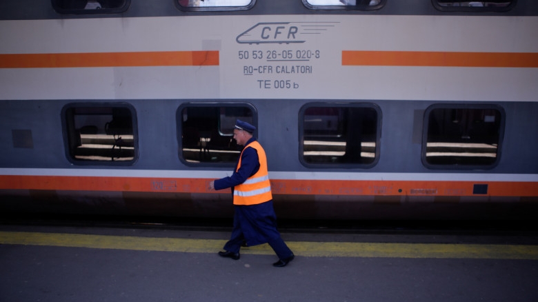 Evenimentul anului pe ruta București - Ploiești. Ce a făcut un mecanic de locomotivă după ce a uitat să oprească într-o gară