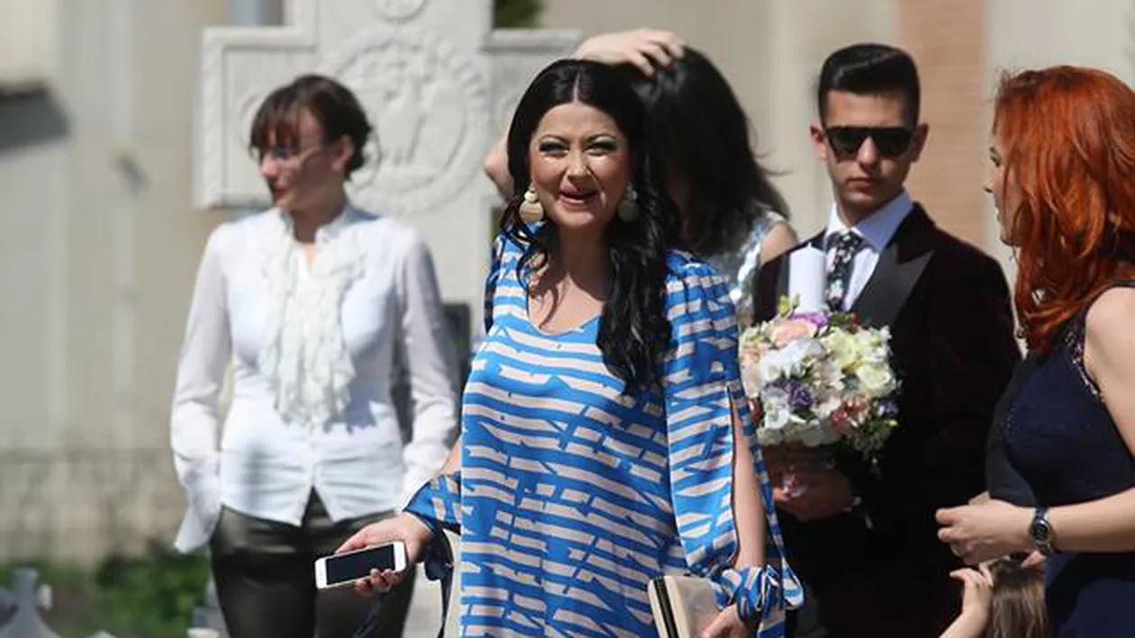 Tatăl și fratele Gabrielei Cristea au lipsit de la creștinarea micuței Victoria!