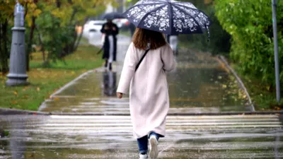 Când se opresc ploile. Cum arată prognoza meteo după ce ploile torențiale au provocat inundații grave în estul României