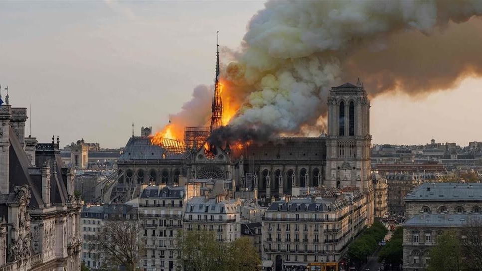 Poliția din Franța a făcut anunțul! S-a descoperit de unde a pornit incendiul la catedrala Notre-Dame