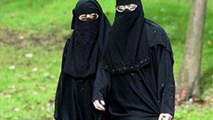 Belgia, prima tara care interzice purtarea voalului islamic in public!