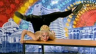 Mihai Petre, catre o concurenta: Mi-ai placut dureros de mult. Vezi de ce este in stare blonda!