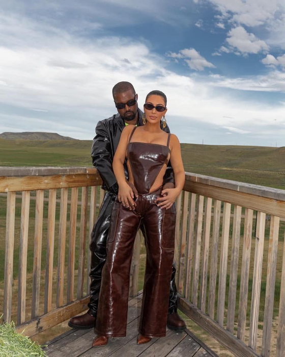 Kanye West, în război total cu compania Adidas! Ce alte nume mari i s-au alăturat