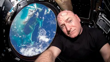 Cum arată astronautul care a petrecut aproape un an în spaţiu! Ce efecte a avut expunerea prelungită la gravitaţie zero asupra corpului său
