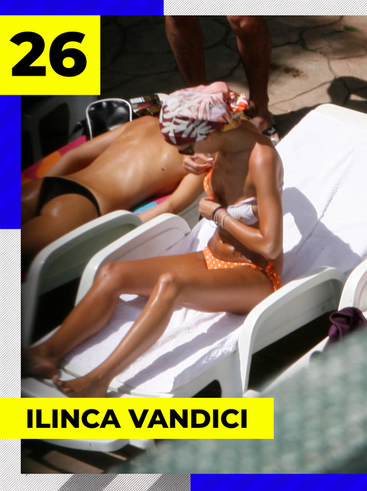 Parada bombelor sexy fără sutien. Divele din România și-au dezgolit nurii pentru bronzul perfect, sub privirile pofticioase ale bărbaților de pe plajă!