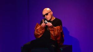 Costi Ioniță, mesaj alarmant pentru români. Plata cu cardul devine periculoasă: ”Va începe jihadul”