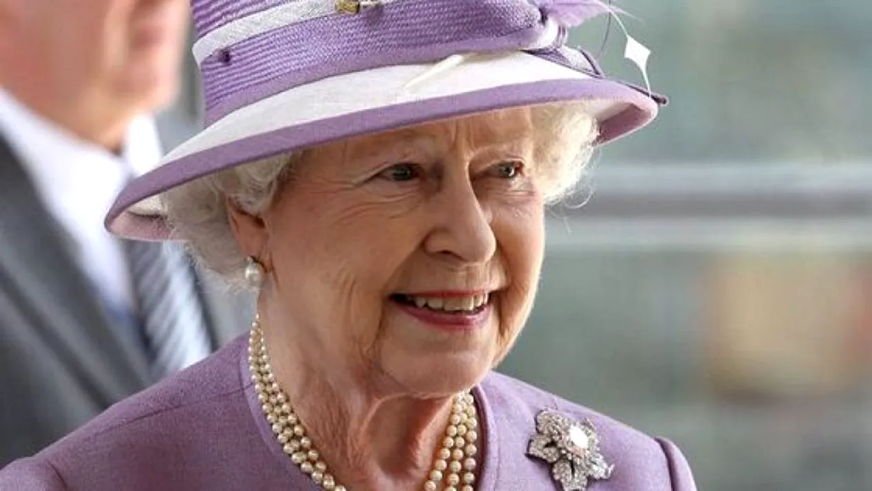 Regina Elisabeta, la volan, la 95 de ani. Motivul pentru care nu avut niciodată permis de conducere