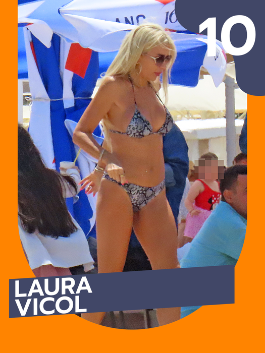 Retrospectiva verii 2025: Atenţie! Intră în acţiune TOP 25 vedete care au defilat în costume de baie! Roxana Dobre, Livia EX-Bordea sau Lora, show total pe litoral