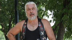 Nicu Covaci, fondatorul Trupei Phoenix, este vecin cu Madonna. Vezi imagini de senzatie cu casa din Spania a rockerului!