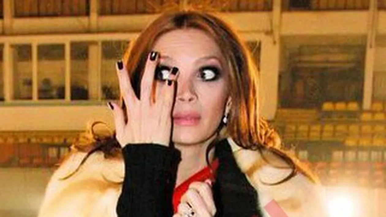 A inghetat la filmarile noului clip