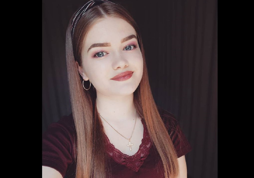 Mihaela s-a aruncat de la etajul 15 al unei clădiri/ sursă foto: Facebook