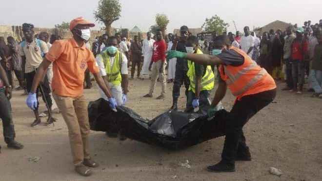 Masacru în Nigeria. 21 de persoane au ars de vii, printre care și 6 copii