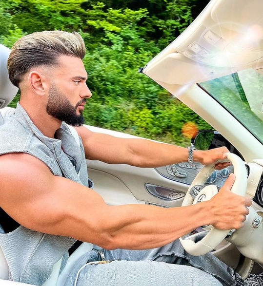 Dorian Popa i-a lăsat fără cuvinte! Ce a făcut artistul după spectacol, timp de trei ore