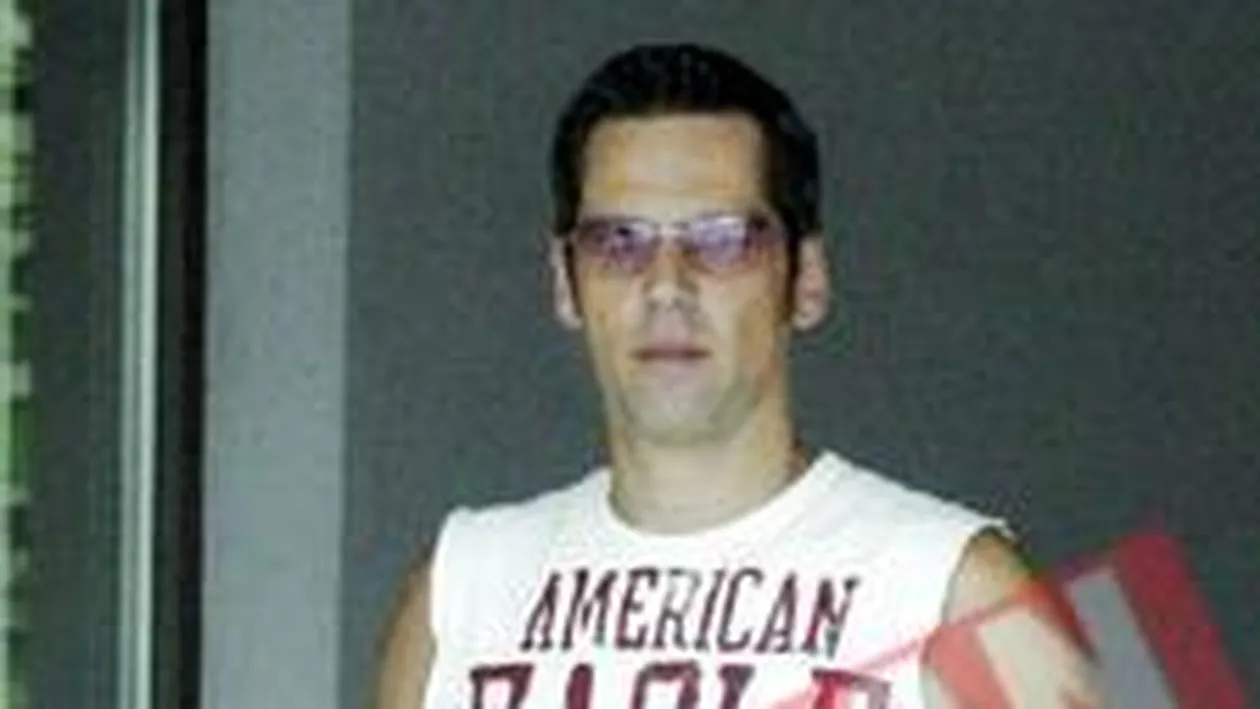 Banica Jr. i-a angajat bodyguarzi mamei sale