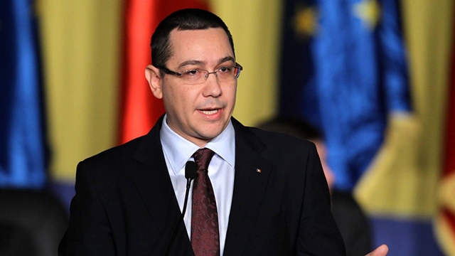 Cursa auto pentru prezidentiale: Ponta se lauda cu Dacia sa, Iohannis umbla cu BMW-ul!