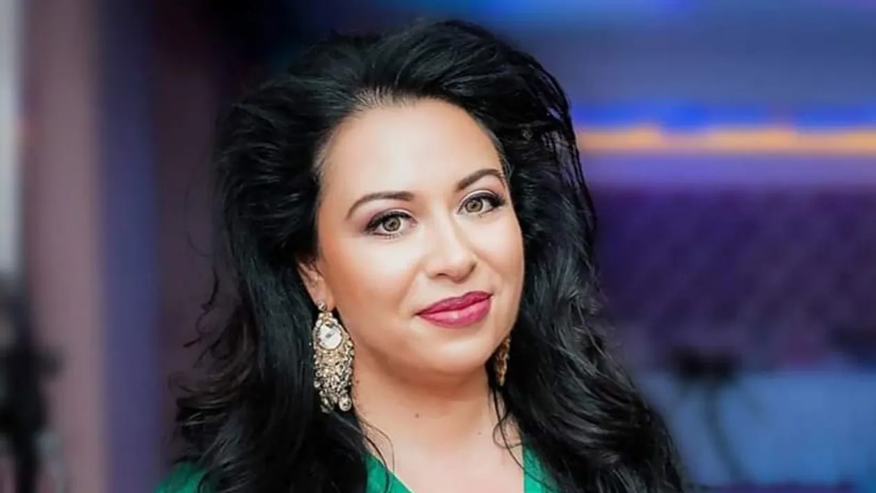 Oana Roman, reacție dură la adresa Iuliei Albu: “Doamna care se îmbrăcă și arată ca de HALLOWEEN în fiecare zi…”