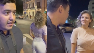 Imagini virale cu un turist din SUA! Cum a "agățat" o româncă în București: "E primea mea noapte în România. Vrei să mă.."