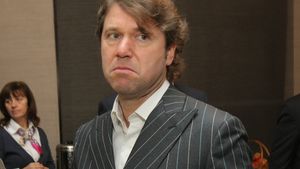 Bombă în fotbalul românesc! Florin Răducioiu divorţează după 20 de ani de căsnicie!