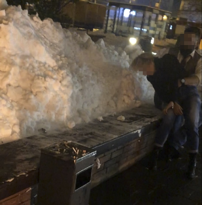 Scene tragicomice, în fața unui renumit club din București