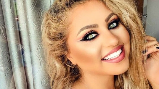Plușica de la Puterea Dragostei, sexy pe litoral! Blondina a slăbit și arată spectaculos