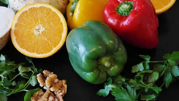 Cel mai eficient mod prin care să cureți fructele și legumele de pesticide