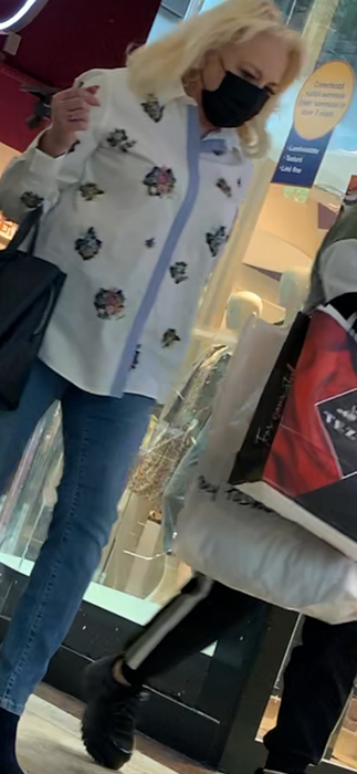 Viorica Dăncilă, la mall