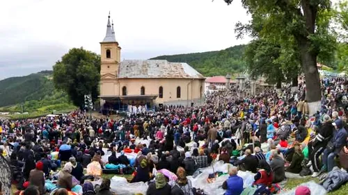 Polițiștii au dat zeci de amenzi la Mănăstirea Nicula, unde a avut loc cel mai mare pelerinaj din Transilvania