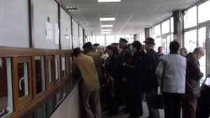 Beneficiază o pensie uriaşă plătită de noi toţi! Cine este personajul cu indemnizaţie de  40.963 lei pe lună!