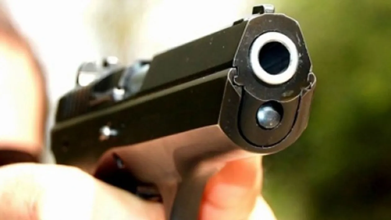 Lăutar celebru, în pericol! Cămătarii vor să-i ia casa. Soţia sa a fost ameninţată cu pistolul