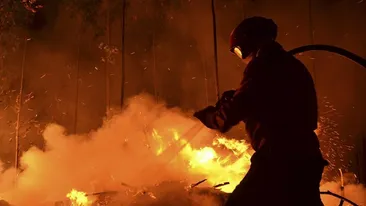 MAE avetizează românii care călătoresc în Grecia că sâmbătă este cod roșu de incendii