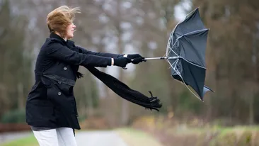 Meteorologii avertizează! Cod galben de vânt puternic în 27 de județe din țară