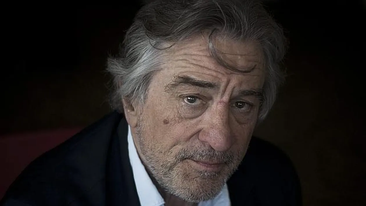 Robert De Niro, învinuit de o fostă angajată de discriminare de gen. Femeia susţine că era tratată ca „soţia de la birou” şi îi cere 12 milioane de dolari