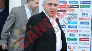 Ioan Becali: "Lupescu are un tata prost si o mama betiva si jucatoare in cazinou!"