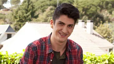 Cum a trecut de la cel mai scund din liceu la “mascul feroce”. Primul castigator MasterChef vorbeste deschis despre viata amoroasa